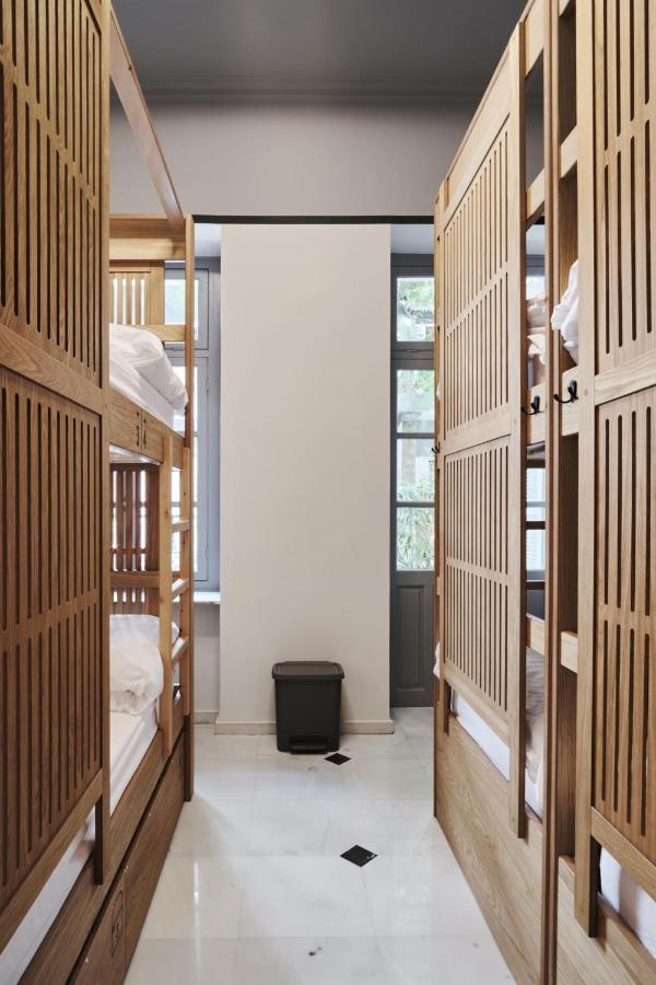 When In Athens Hostel Esterno foto